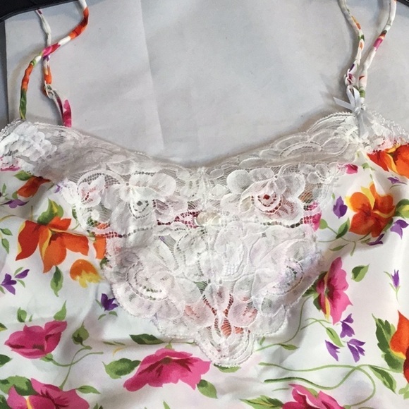 OSCAR DE LA RENTA VINTAGE LINGERIE MADE IN THE USA - Picture 5 of 5